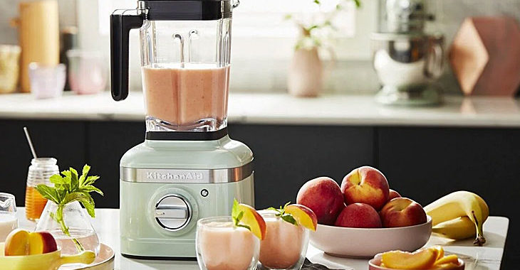 Best Kitchenaid Blenders 2022: Reviews + Buying Guide